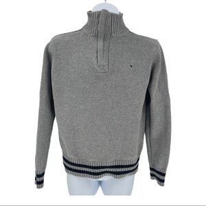 Tommy Hilfiger Quarter Zip Pullover Sweater Size M